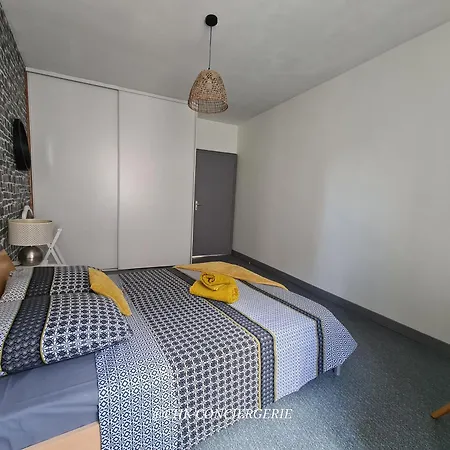 Dors Fee Duplex Avec Toit-terrasse Et Salle De Jeux - Centre Bourg A 4 Min Du Puy Dufou Les Épesses