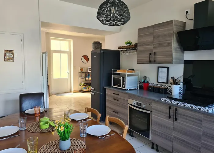 Dors Fée Duplex Avec Toit-terrasse Et Salle De Jeux - Centre Bourg à 4 Min Du Puy Dufou Les Épesses