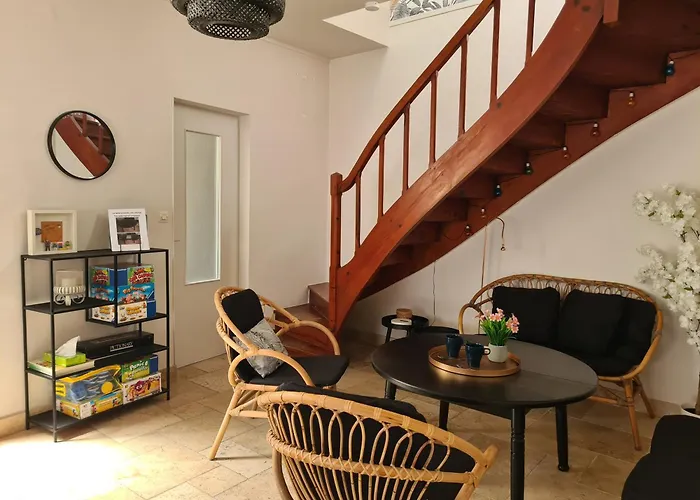 Dors Fée Duplex Avec Toit-terrasse Et Salle De Jeux - Centre Bourg à 4 Min Du Puy Dufou Les Épesses