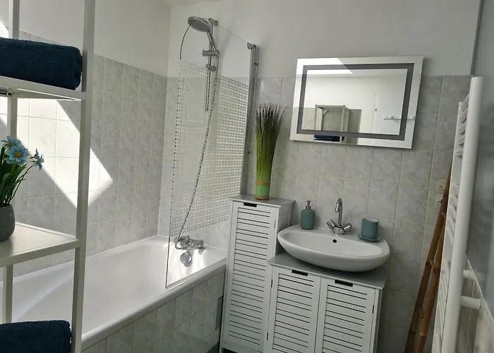 Dors Fée Duplex Avec Toit-terrasse Et Salle De Jeux - Centre Bourg à 4 Min Du Puy Dufou Casa de Férias