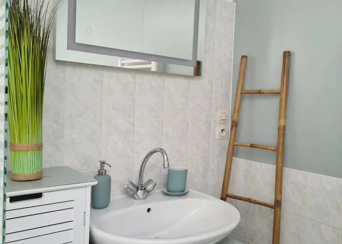 Dors Fée Duplex Avec Toit-terrasse Et Salle De Jeux - Centre Bourg à 4 Min Du Puy Dufou * Les Épesses